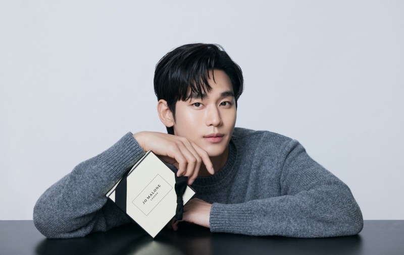 ‘고 <b>김새론 교제 논란</b>’ <b>김수현</b>, 다음주 입장 밝힌다…소속사 “루머에...