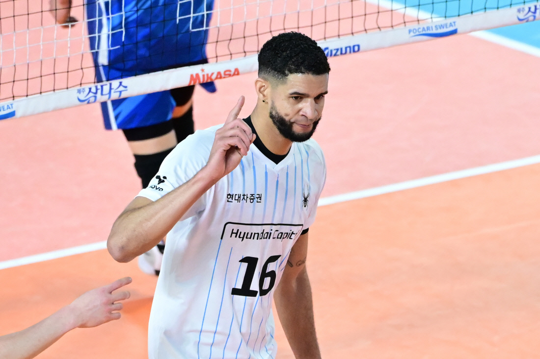 30대 레오, 3번째 챔프 도전…레전드의 길로