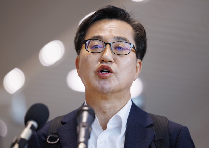 김동연 “감세 남발 않겠다” 이재명 저격하며 출마…김부겸은 뜻 접어