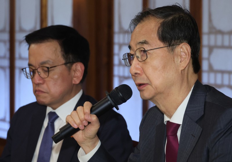 [사설] 한덕수의 관세협상 속도전, 치적 쌓으려 국익 손상 없어야