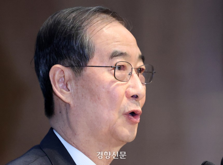 한덕수 전 국무총리가 2일 국회 소통관에서 대선 출마 선언을 하고 있다. 박민규 선임기자