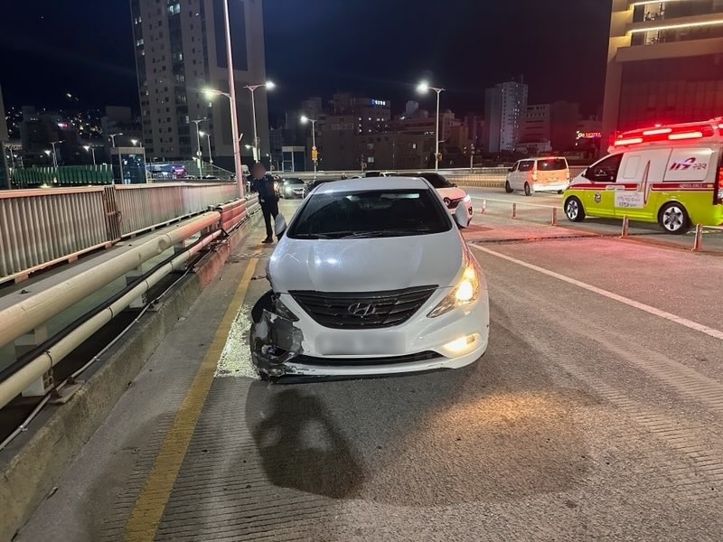 사고 차량. 부산경찰청 제공