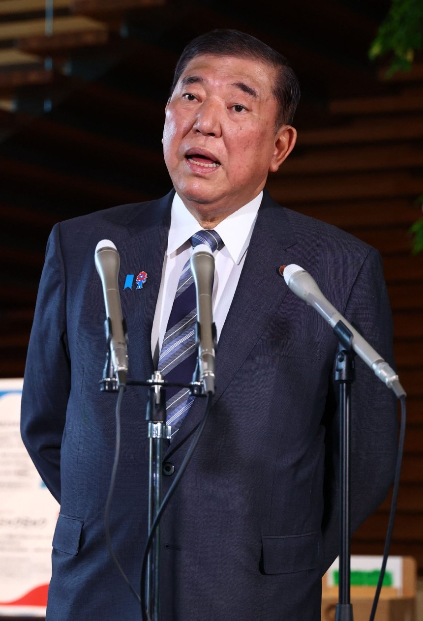 이시바 시게루 일본 총리가 지난 3일 도쿄 총리실에서 일·미 통상 협상에 대한 기자들의 질문에 답하고 있다.AFP·연합뉴스