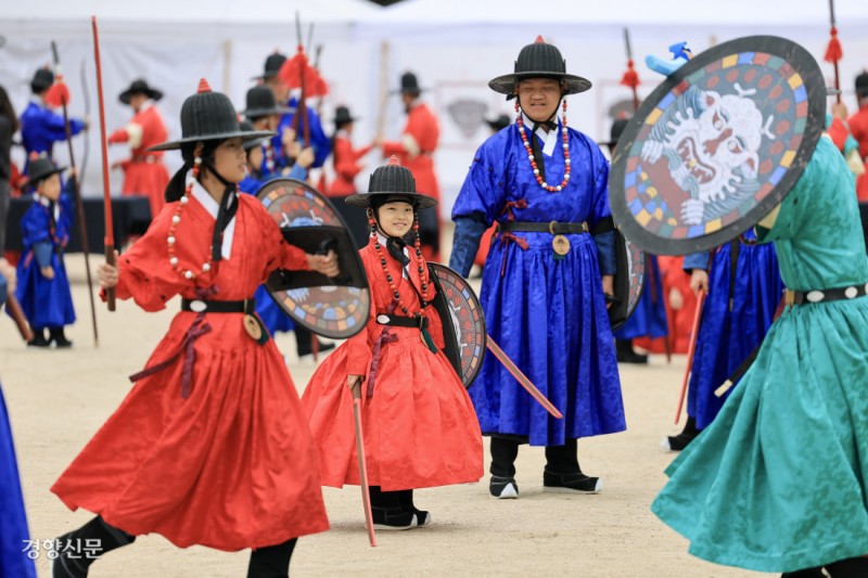 조선시대 군인 ‘갑사’ 시험 체험[포토뉴스]