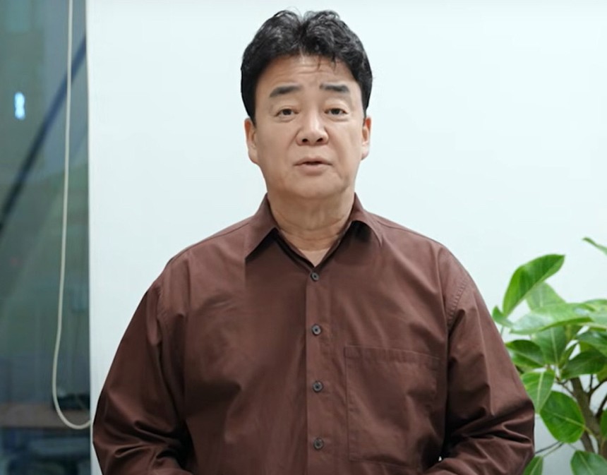 백종원 더본코리아 대표가 6일 현재 촬영 중인 프로그램을 제외한 모든 방송 활동 중단 입장을 밝히고 있다. 백종원 유튜브 채널