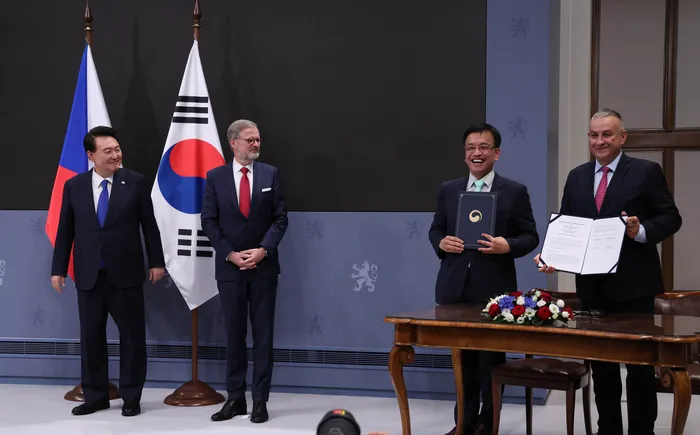 [사설] 또 제동 걸린 체코 원전, 이것도 모르고 계약하러 간 정부