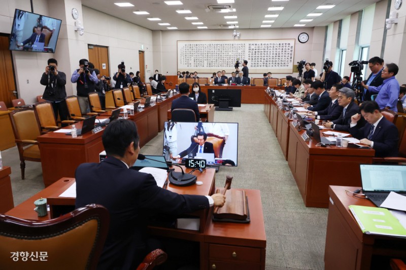 재판도 처벌도 막아라…민주당 ‘무더기 방탄 입법’ 역풍 불라