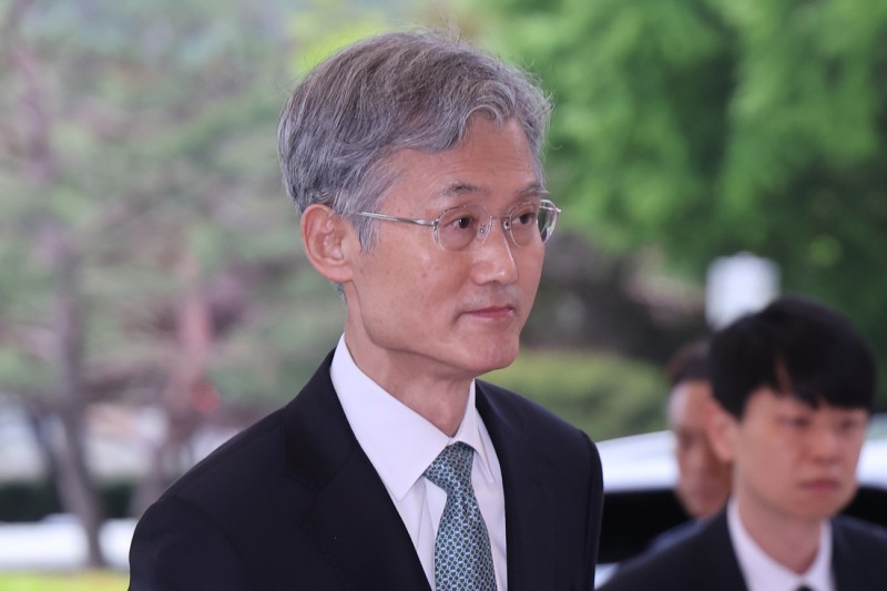 “<b>조희대 사퇴</b> 안 하면 탄핵 검토”···<b>압박</b> 이어가는 민주당