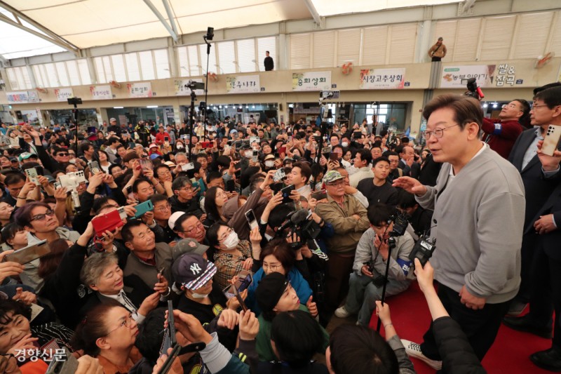 호남 찾은 이재명 “3차 내란 계속…6월3일 대한민국 새 출발”