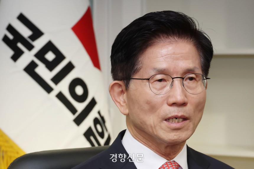 김문수 국민의힘 대선 후보가 11일 국민의힘 당사에서 열린 한덕수 국무총리와 회동에서 발언하고 있다. 한수빈 기자