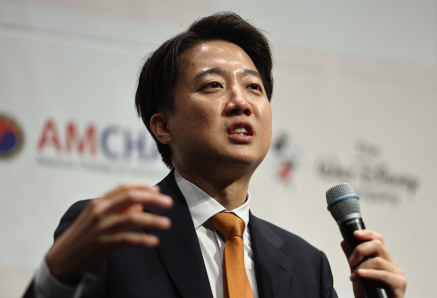 이준석 개혁신당 대선 후보가 22일 그랜드하얏트서울에서 열린 주한미국상공회의소 간담회에서 발언하고 있다. 연합뉴스