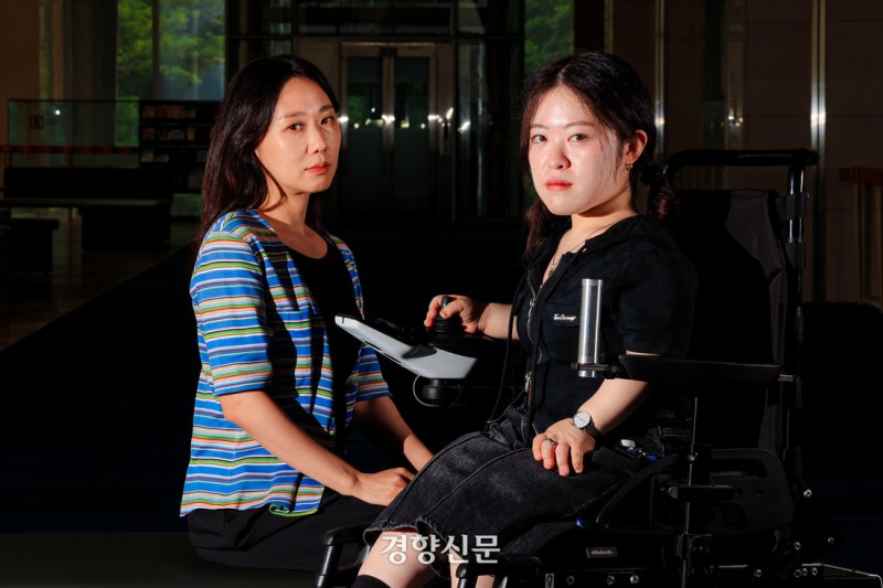 임신과 중절을 욕망하는 중증장애인…비장애 중심사회 도발하는 연극 ‘헌치백’