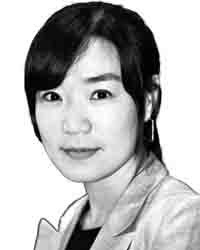 [임지선의 틈]허니문은 곧 끝난다