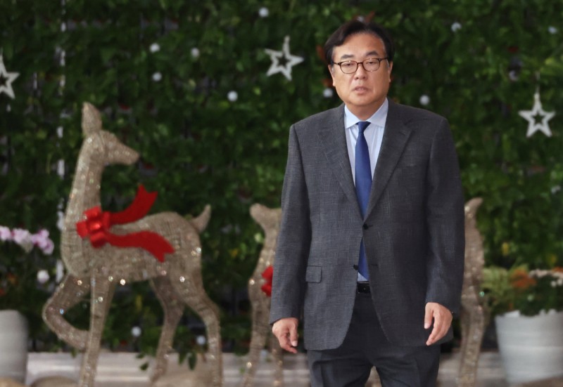검찰, ‘김건희 <b>공천개입 의혹</b>’ 정진석 전 대통령비서실장 소환조사