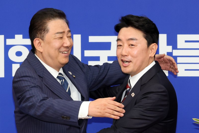 [속보] 이재명 대통령, <b>여야 원내대표</b> 오찬 초청