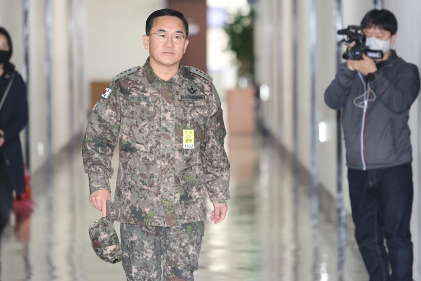 국회 정보위 출석하는 여인형 전 방첩사령관. 국회사진기자단