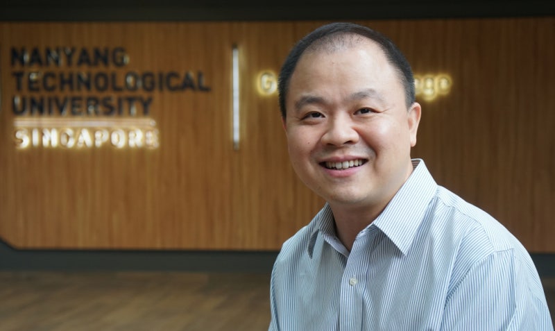 “일자리 위협·범죄 우려에도…AI 경쟁은 피할 수 없는 흐름”[경향포럼 2025]