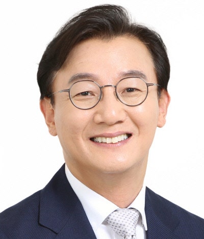 민주당 유일 부산 현역 의원…‘해수부 이전’ 중책