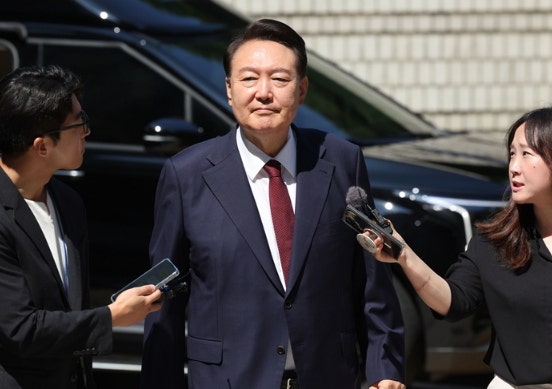[속보]법원, <b>윤석열</b> 체포영장 기각···내란특검 “28일 오전 9시 출석...