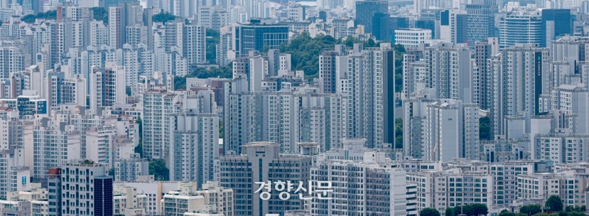 지난 15일 남산에서 바라본 서울 마포 일대 아파트 단지 모습. 문재원 기자