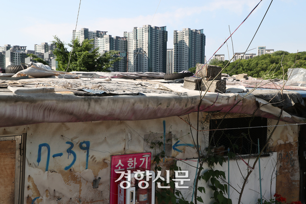 [속보]서울 강남 <b>구룡마을</b>서 <b>화재</b>···인명 피해 없이 <b>완진</b>