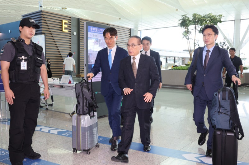 위성락, 워싱턴행…루비오와 ‘한·미 정상회담 일정 조율’도