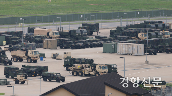 지난 5월23일 경기 평택시 주한미군기지 캠프 험프리스에 군용 차량이 주차돼 있다. 정효진 기자