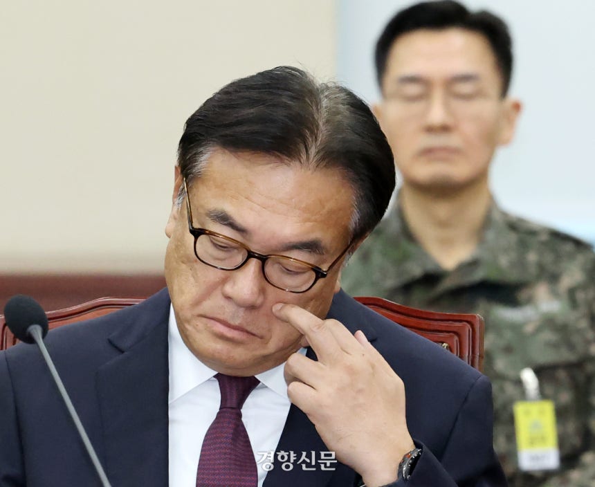 정진석 대통령 비서실장이 지난 1월6일 국회 ‘윤석열 정부의 비상계엄 선포를 통한 내란혐의 진상규명 국정조사 특별위원회’(국조특위)의 제3차 청문회에서 무거운 표정을 짓고 있다.  박민규 선임기자