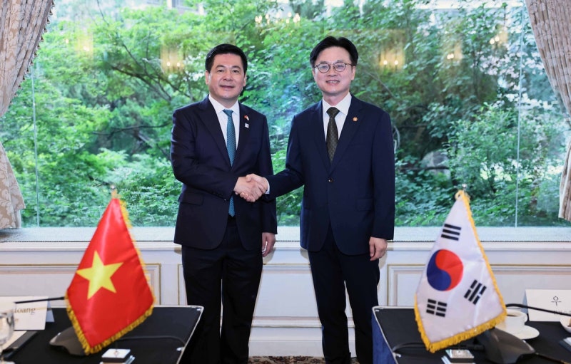 한·<b>베트남</b>, 재생에너지·원전 인력·<b>핵심</b> 광물 공급망 등 <b>협력</b> 강화