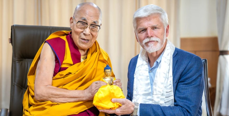 중국, 달라이 라마 만난 체코 대통령에 “관계 끊겠다”···태국 ‘티베트 관련 전시’에도 압박