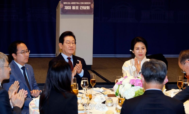 이 대통령, 트럼프 대통령과 안보·경제 테이블에 놓고 담판