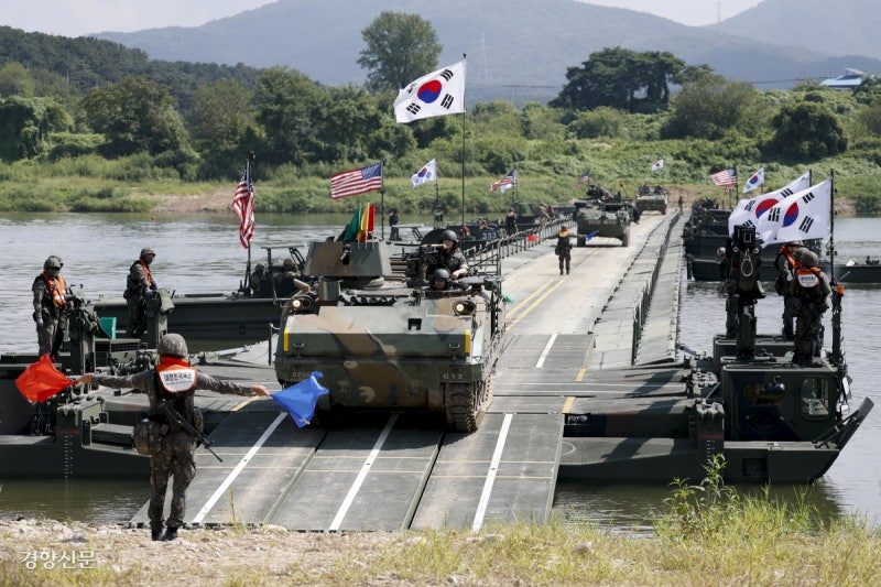 한·미 합동 도하훈련[포토뉴스]