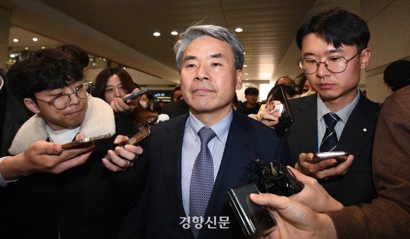 채상병 특검, 임세진 부장검사 조사···‘<b>이종섭 출국금지</b> 해제’ 관...