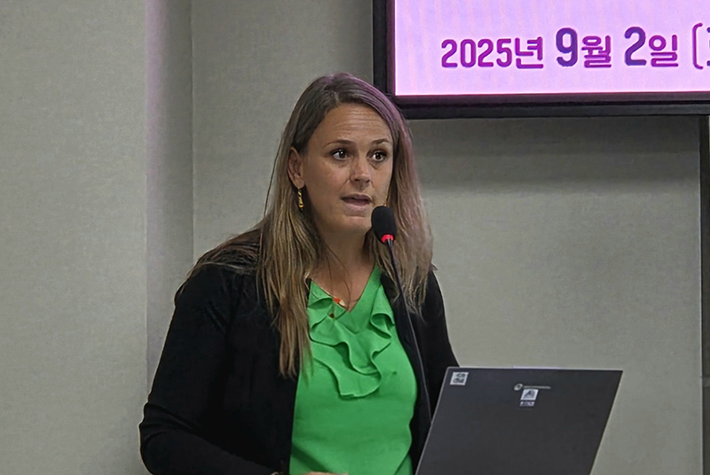 2일 오후 2시 서울 영등포구 국회의원회관 제4간담회의실에서 열린 ‘모든 사람들의 안전한 임신중지 권리 보장을 위한 유산유도제 도입 간담회’에서 수잔 펠트하이스 박사가 발언하고 있다. 우혜림 기자