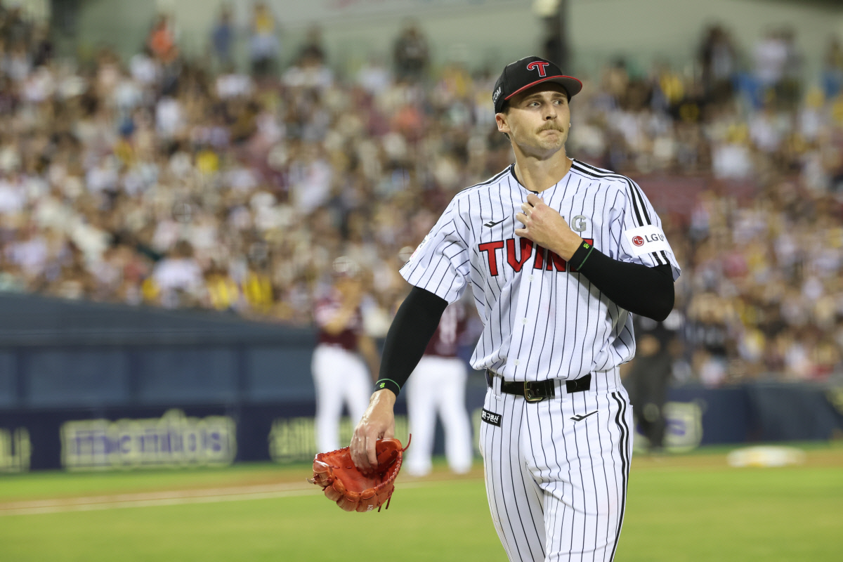 ‘성공한 교체 외인’ 톨허스트  “LG에서 한 단계 성장…그다음 꿈은 빅리그”