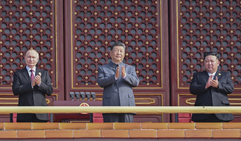 푸틴·시진핑·김정은, 세계에 ‘반미 연대’ 과시…66년 만에 ‘북·중·러’ 한자리