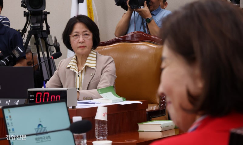 “초선 비하 사과를” “간사 선임 상정을”…2차 ‘<b>추나</b>’<b>대전</b>