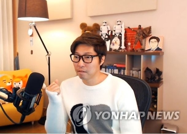 유튜버 ‘<b>대도서관</b>’ 자택서 숨진 채 발견···‘연락 안 된다’ 신고...