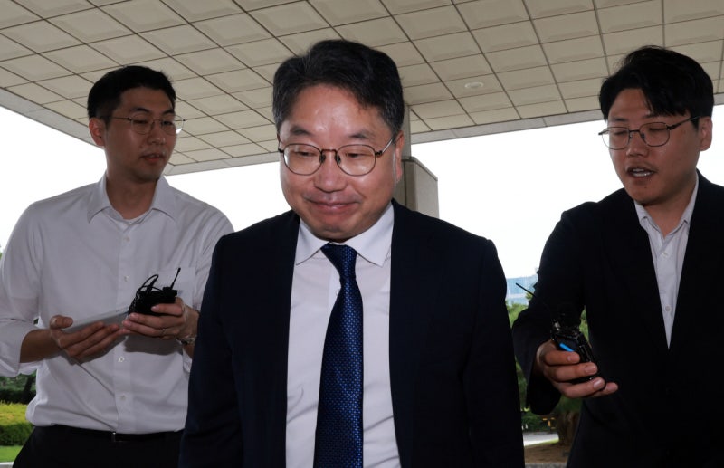 검찰총장 대행 “헌법 기관인 검찰, 법률로 개명당할 위기”