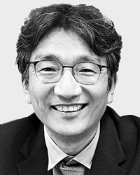 [경제직필]잠재성장률 갉아먹는 재벌 총수들