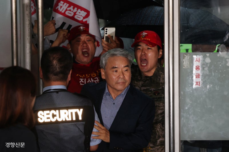 호주 도피 논란에 “말도 안 되는 얘기”라는 이종섭