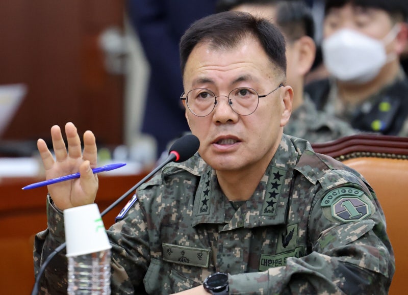 여인형 메모 속 ‘ㅈ’…지작사령관 ‘불법계엄 사전 인지’ 여부 조사