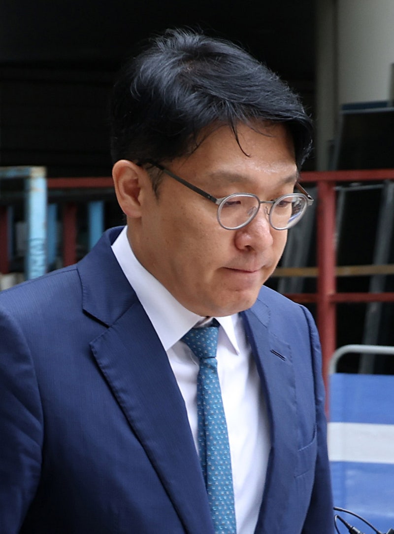‘공천 청탁 의혹’ 김상민 전 검사 “부적절 처신 깊이 사죄”