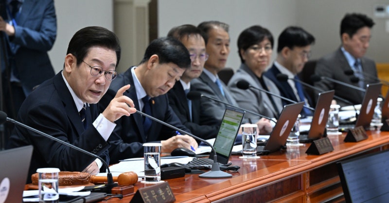 “되도 않는 걸 기소, 무죄 땐 상소…검사들이 국민에 고통 준다”