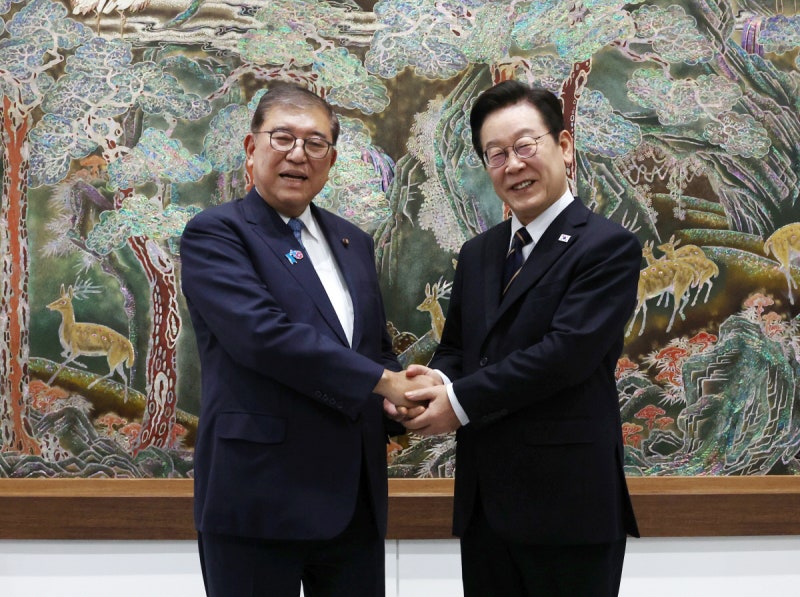 이 대통령 “셔틀외교 진수”…이시바 “성과 내자”