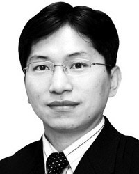 [에디터의 창] 도널드의 발버둥, ‘제국의 쇠락’을 실토하다