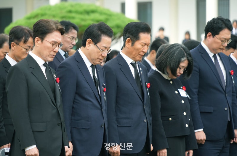 77년 만에 듣는 어머니 목소리에 ‘눈물바다’···<b>여순사건</b> <b>추념식</b> 엄...