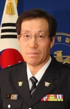 철길서 장애청소년 구하다 순직, 이기태 경감 ‘경찰 영웅’