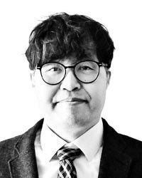 [정동칼럼]서두르되 천천히