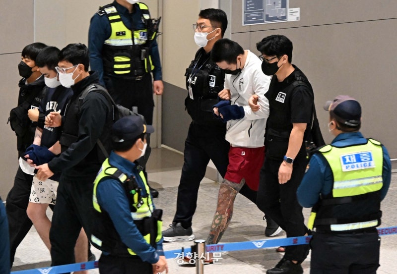 [속보]<b>캄보디아</b> 송환 64명 중 59명 구속영장 신청···1명 구속, 4명 석...